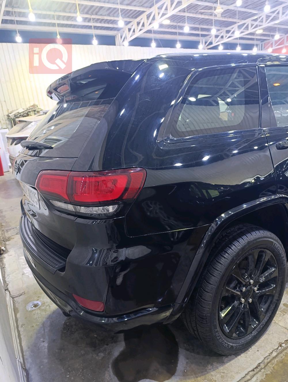 جيب جراند شيروكي